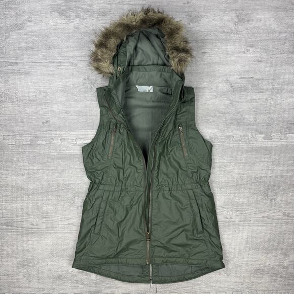 Athleta Green Alpine Air Vest Faux Fur Removable Hood Zip Pockets Sz Small EUC - Picture 5 of 7